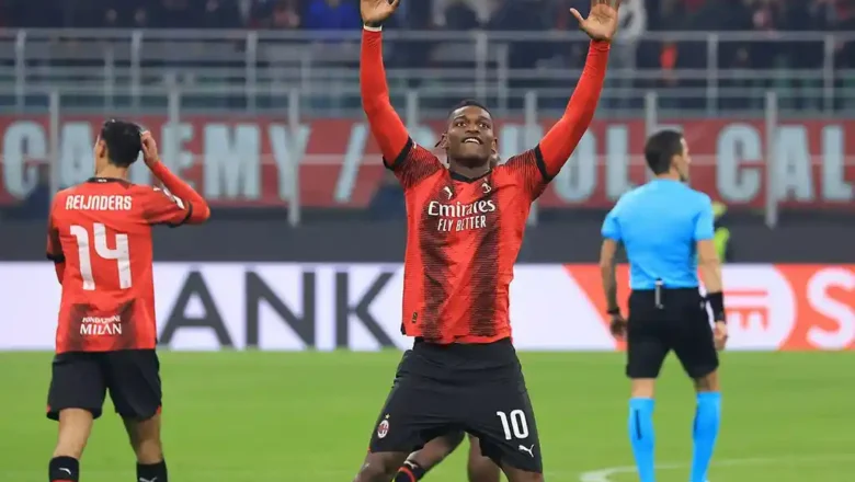 Drama Penalti AC Milan Menahan Comeback dari Rennais
