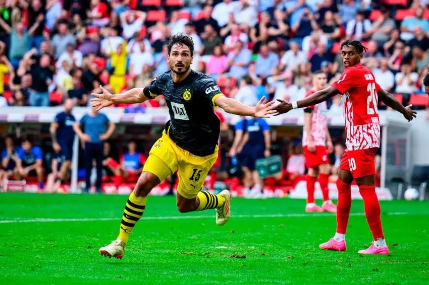 Dortmund Terbantu Dua Gol Oleh Malen
